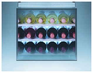 Ремонт и обслуживание холодильников HOTPOINT-ARISTON WZ 24